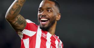 Ман Юнайтед не планира да купува Тоуни 