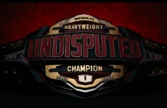 Коланът, специално направен за битката между Усик и Фюри. 