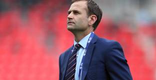 Нюкасъл избира двама за заместник на Ашуърт 