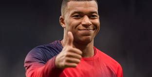 Майката на Мбапе: От години говорят с Перес