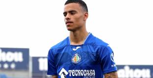 Саутгейт не затваря вратата за Грийнууд