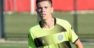 Млад футболист е в кома след сблъсък с вратар