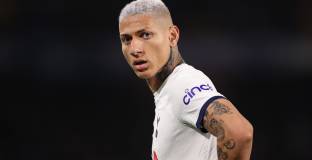 Тотнъм очаква оферта за Ришарлисон