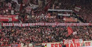 Фенове на Майнц 05 скочиха на Клоп