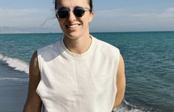 Швьонтек е в Малага, където ще участва в отборния турнир Billie Jean King Cup като част от националния отбор на Полша.