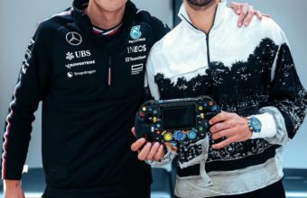 Мерцедес публикува обща снимка на британския пилот от Формула 1 Джордж Ръсел и 24-кратния победител в турнири от Големия шлем Новак Джокович .