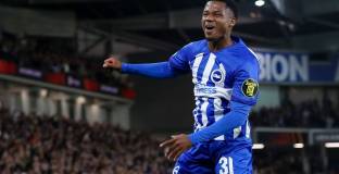 Брайтън - Аякс 2:0 