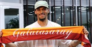 Галатасарай обяви, че е подписал със Сане