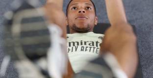 Мбапе реагира на завръщането си към тренировки 