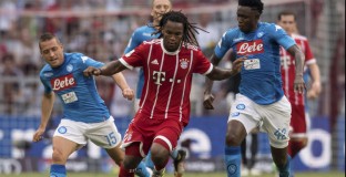 Румениге: Съмнявам се, че Санчес ще премине в италиански клуб 