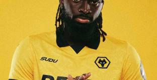 Уулвс плати 27 млн. за нападател на Генк