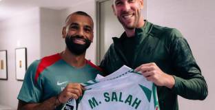 Бетис се пошегува със Салах след решението му да напусне Ливърпул