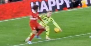 Уеб призна, че Ливърпул е трябвало да получи дузпа срещу Арсенал 