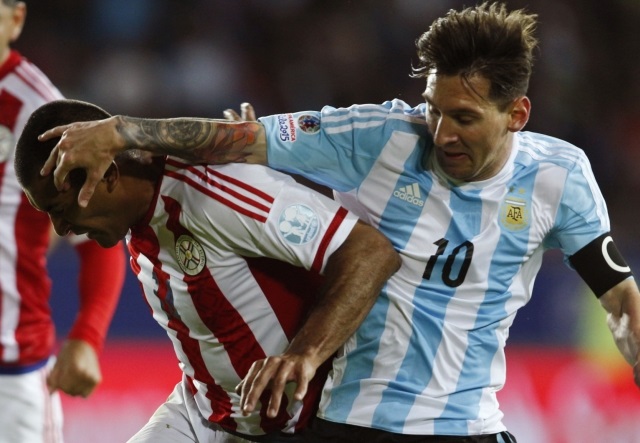 Парагвай препъна Аржентина на старта на Копа Америка