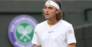 Циципас се класира за втори кръг 