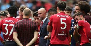 Ашуърт защити трансферите на Тен Хаг