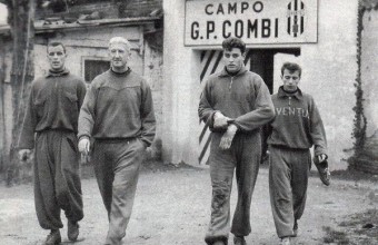 1957 г. Джон Чарлс, Любиша Брочич, Карло Матрел и Джино Страчини излизат на тренировка на Ювентус.