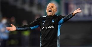 Сампаоли поиска наказания за феновете на Марсилия 