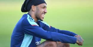  Бащата на Обамеянг потвърди за Барселона 