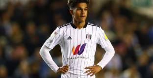  Ливърпул не успя да оформи трансфера на Карвальо