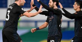 Ман Сити подобри постижение на Ман Юнайтед и Болтън