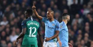 Фернандиньо: *** VAR