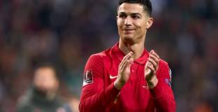   Роналдо реагира на критиките на Рууни