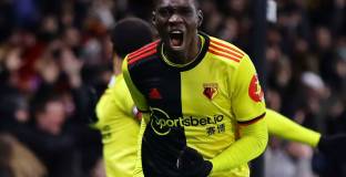 Ман Юнайтед и Ливърпул могат да кръстосат шпаги за Сар