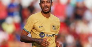 Ман Юнайтед се интересува от Обамеянг