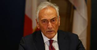 Италия може да приеме мачове от първенството на Украйна