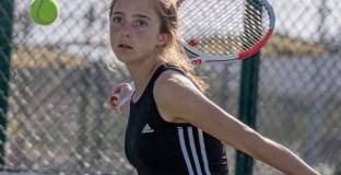 Денчева се класира за 1/2-финалите на 