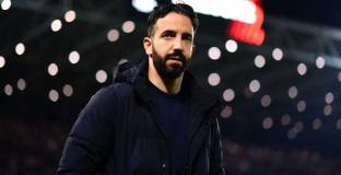 Челси се интересува от Аморим