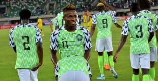 Разтрогнаха с футболист, забременил дъщерята на президента 