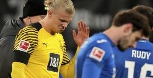   Холанд аут за неопределено време 