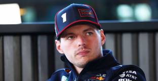 Верстапен рискува дисквалификация 