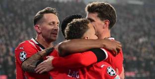 ПСВ с четворка над Жирона