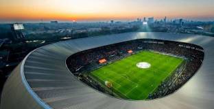 Комо ще измъкне точката в Ротердам 