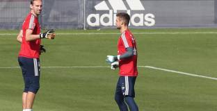 Том Щарке се завърна като играч 