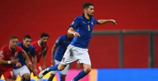 Италия писа 2-ка на Полша