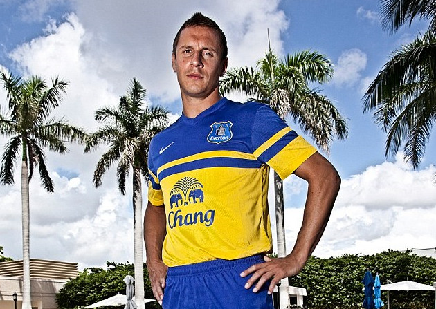 Така ще изглежда гостуващия екип на Евертън през новия сезон във Висшата лига