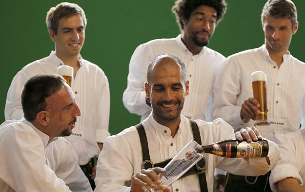 Байерн Мюнхен участва с заснемането на реклама за баварската бира 