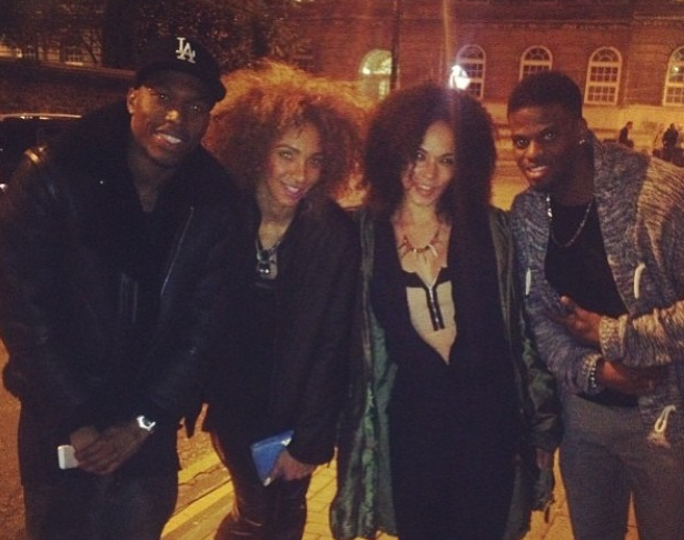 Даниел Стъридж се снима с рожденичката Ашли Нелсън - 