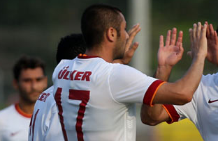 Хонвед - Галатасарай 1:2 