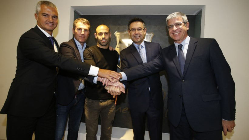 Барселона обяви за новия договор на Масчерано 