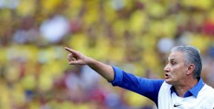 Тите: Неймар винаги помага а отбора си