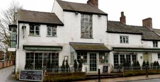 Ресторантът на Гигс в Манчестър фалира