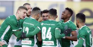 Спорна дузпа и червен картон помогнаха на Лудогорец срещу Септември (видео)