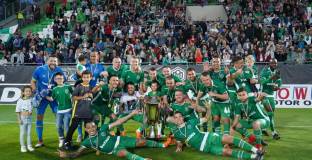 През януари стартира ремонта и на последния сектор на Лудогорец Арена