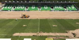 Лудогорец сменя тревното покритие на официалния си терен