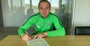 Моци преподписа с Лудогорец и обяви, че ще приключи кариерата си в Разград